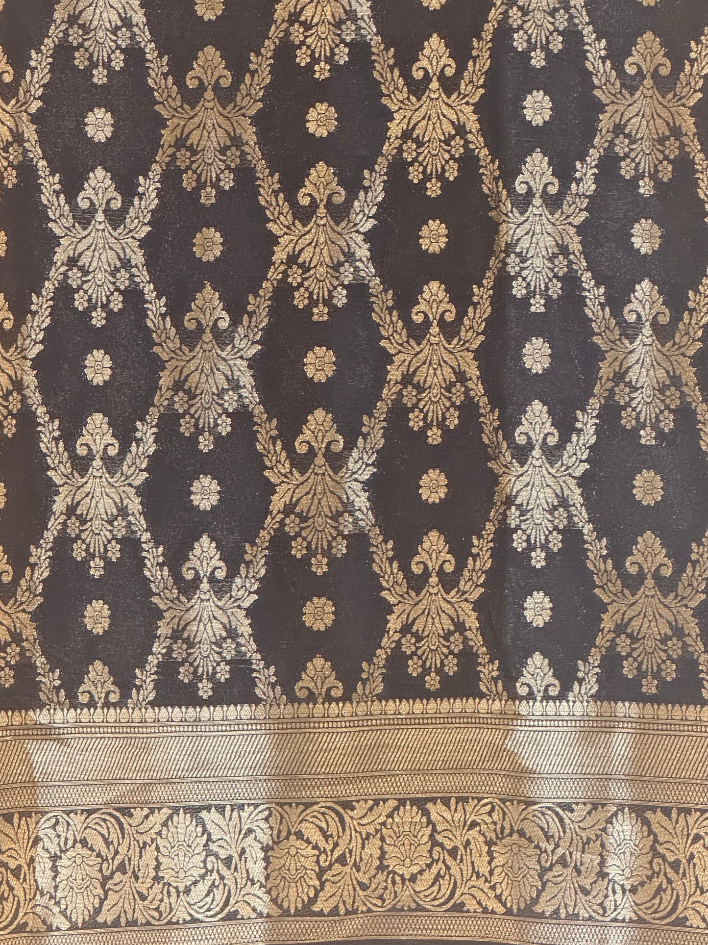 Fluid Grace Light Black Saree