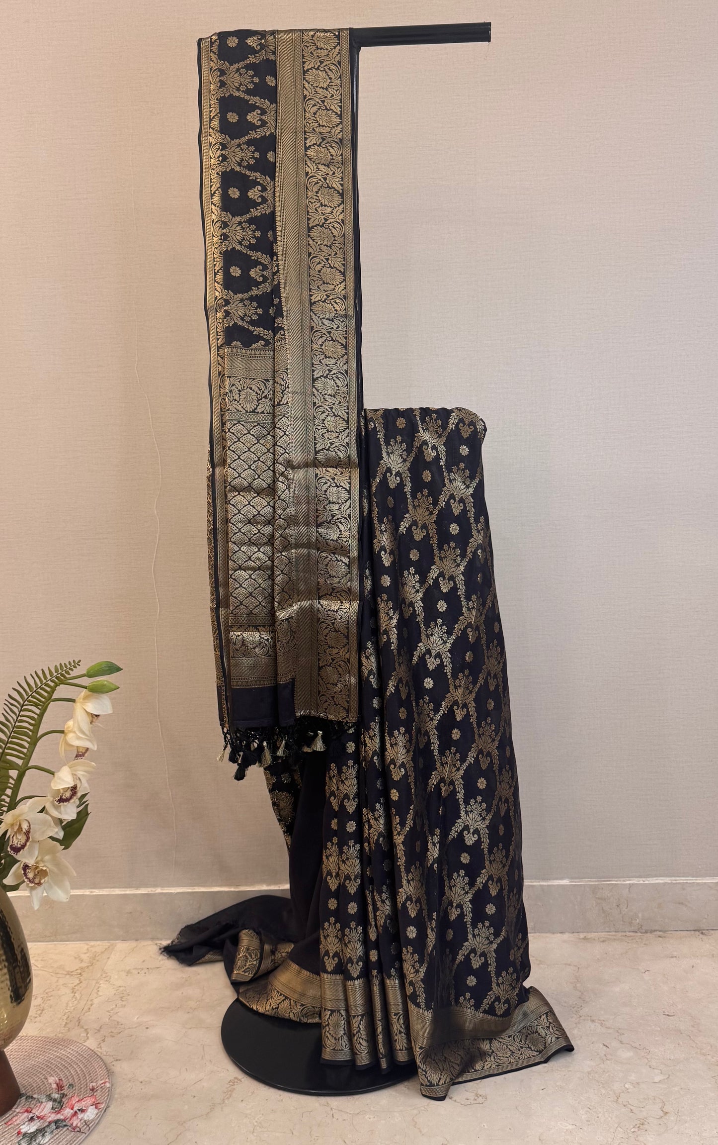 Fluid Grace Light Black Saree