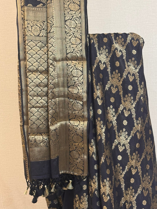 Fluid Grace Light Black Saree