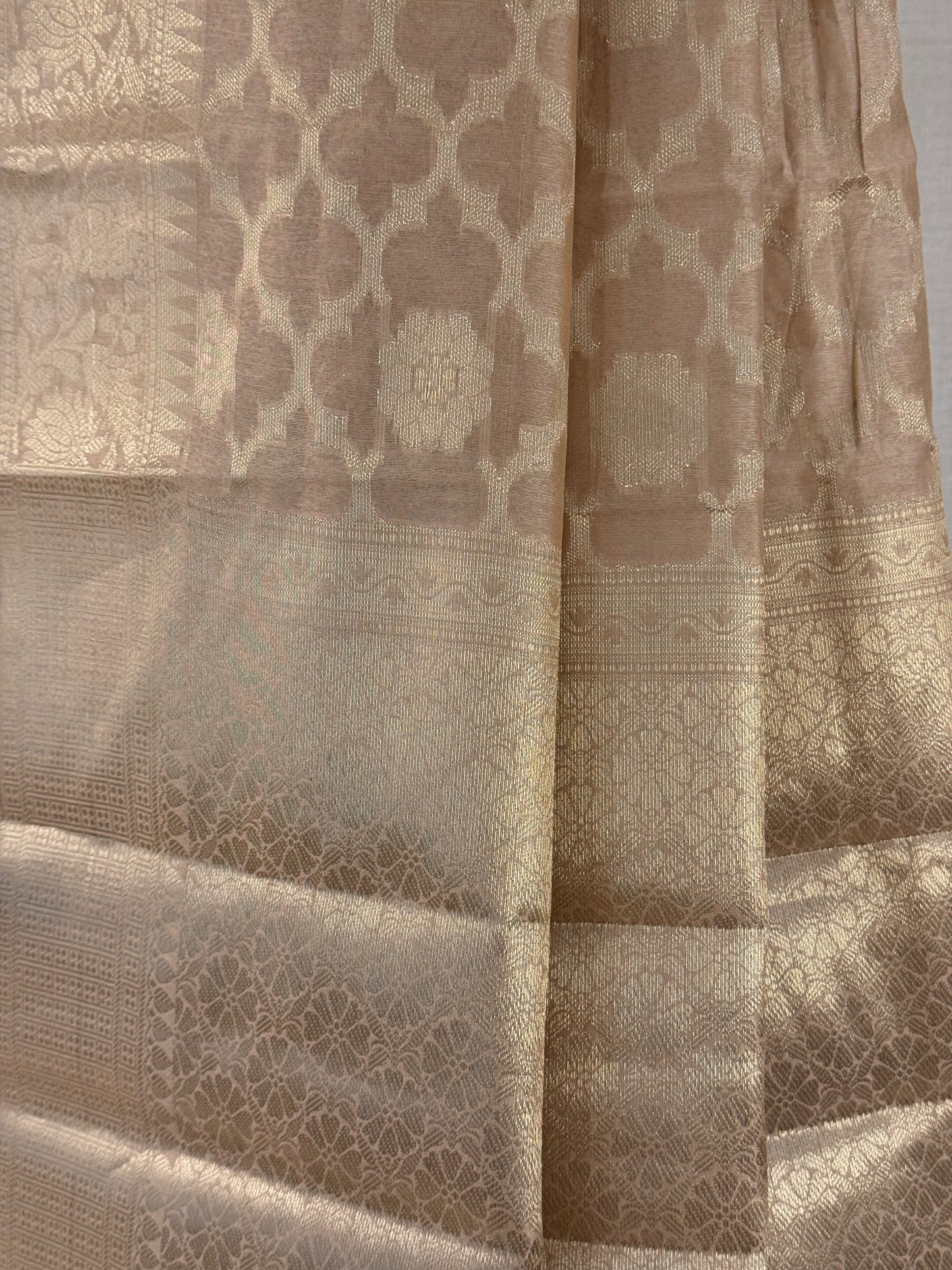 Vanam Gold Festive Saree