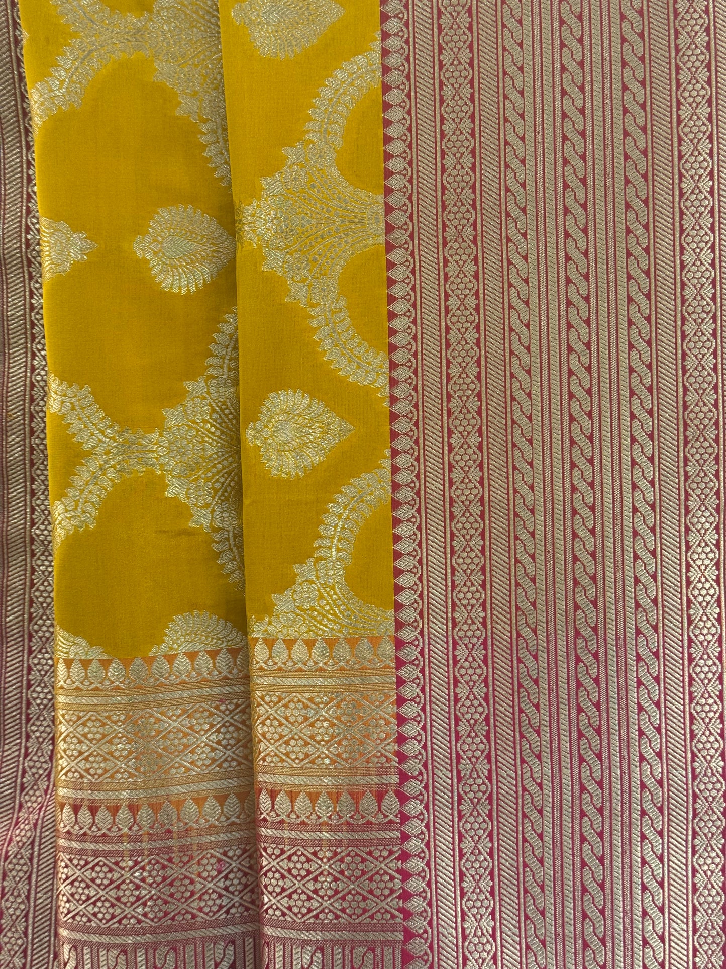 Karwa Kesari