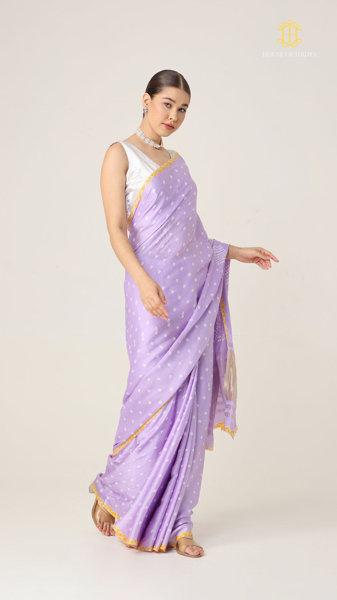 Bandhani Lavender with Lagda Patta Pallu