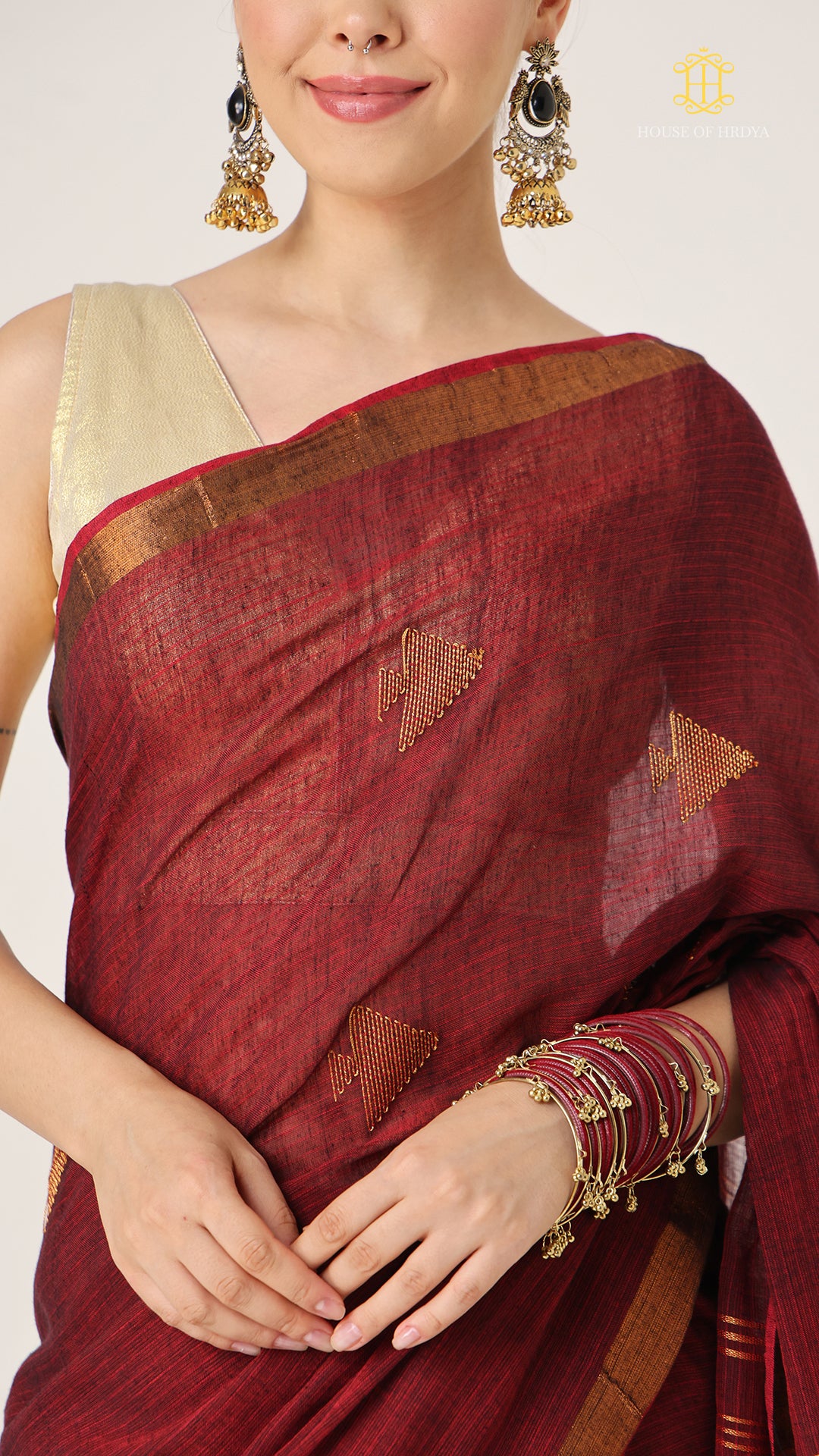 Nirva Aaroh Maroon Saree