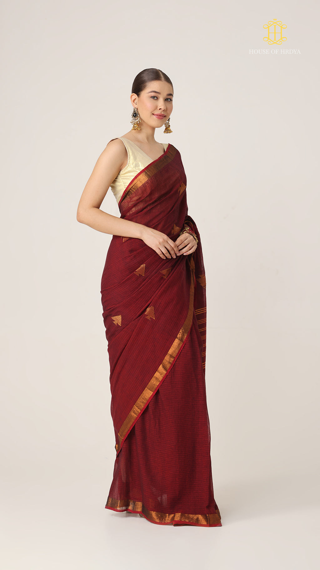 Nirva Aaroh Maroon Saree
