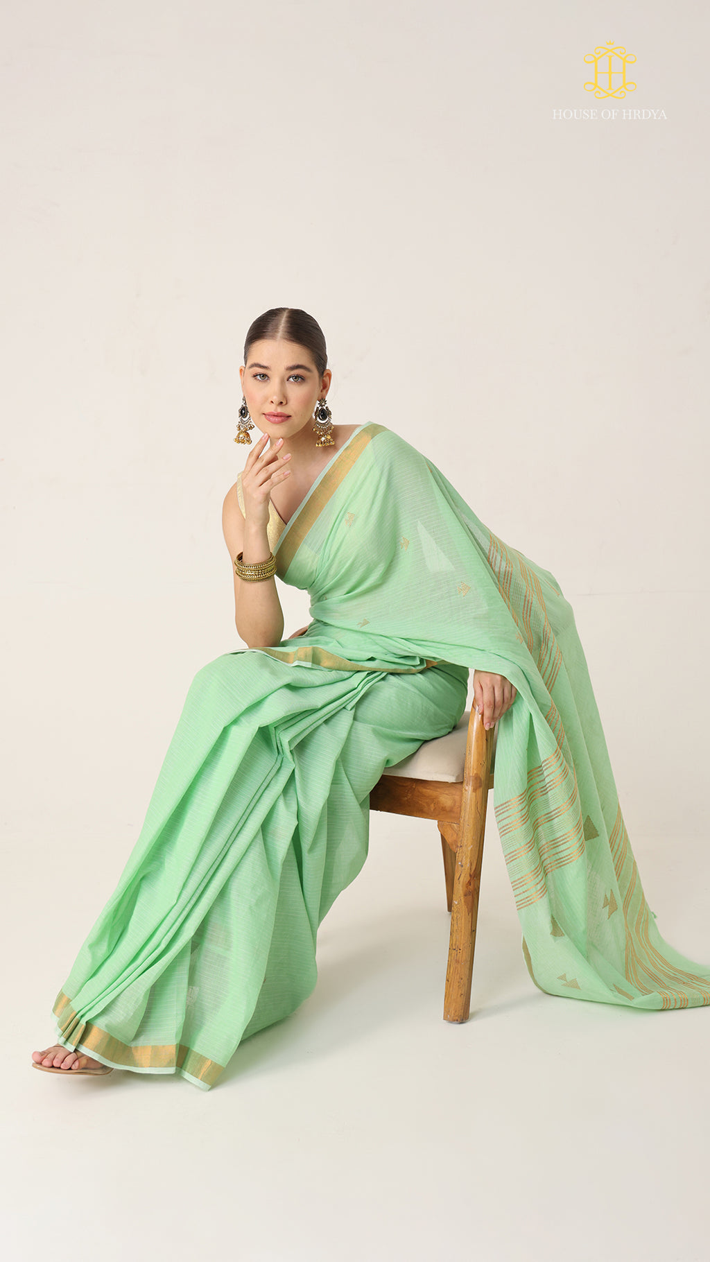 Nirva Aaroh Green Saree