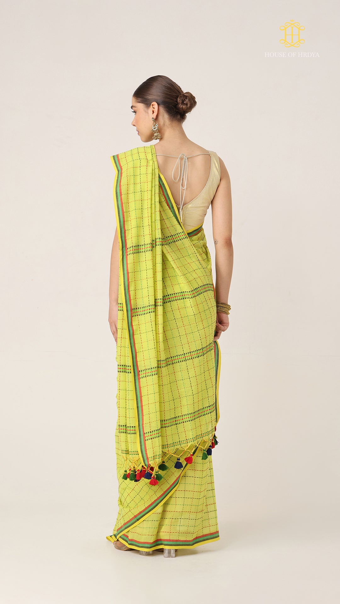 Nirva Kantha Harit Saree
