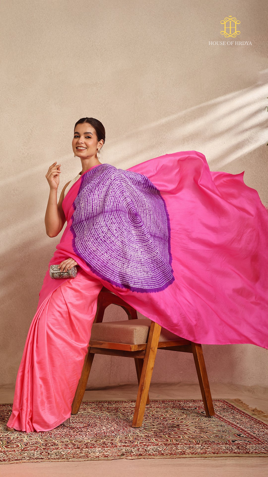 Shibori Pink Ombre Shoulder Pattern Secondary image