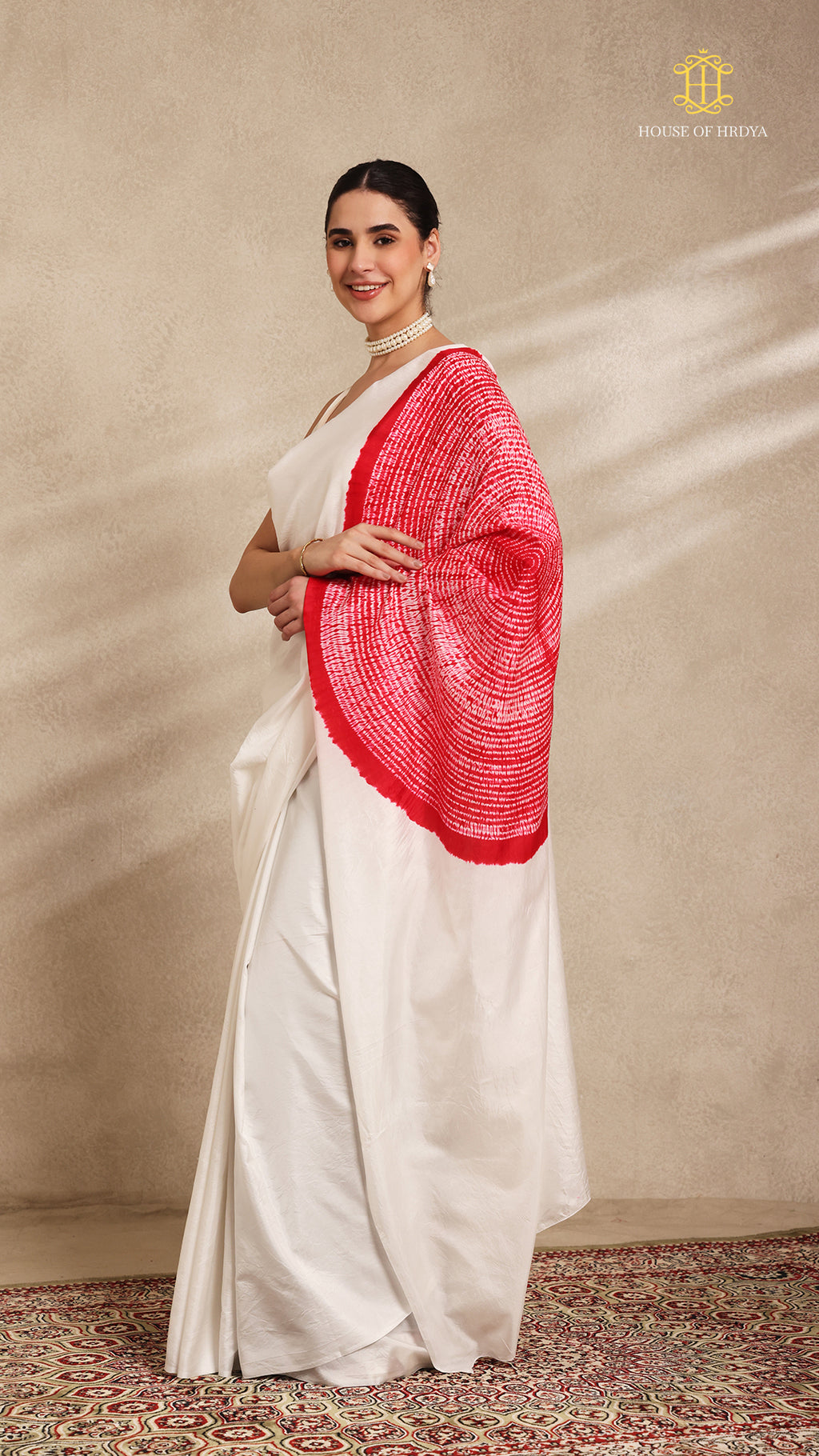 Shibori White Ombre Shoulder Pattern