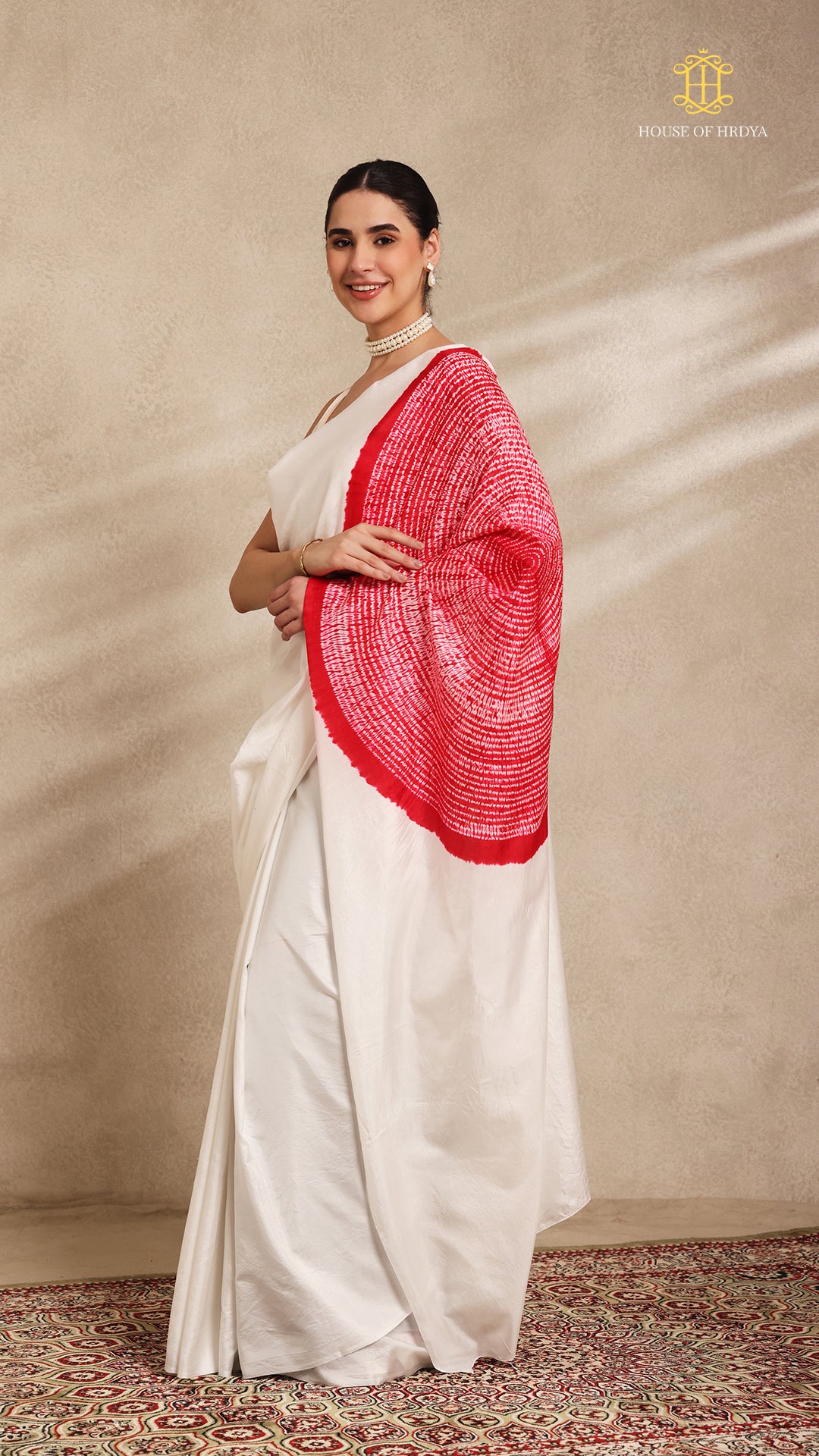 Shibori White Ombre Shoulder Pattern