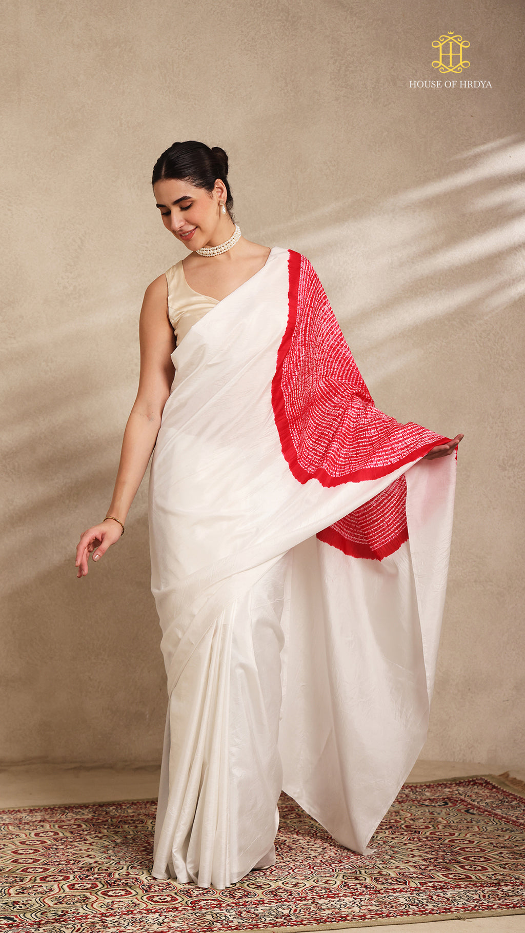 Shibori White Ombre Shoulder Pattern