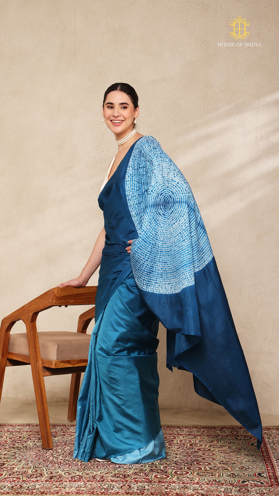 Shibori Sky Blue Ombre Shoulder Pattern