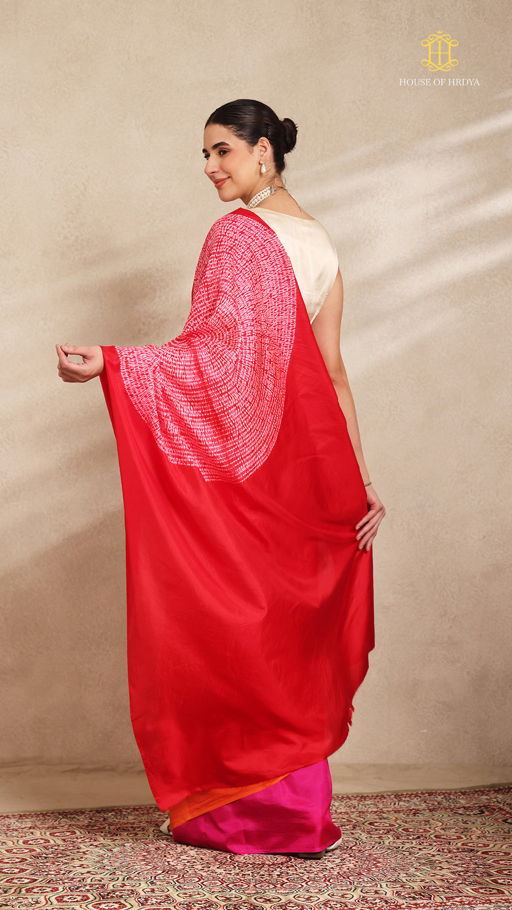 Shibori Red Ombre Shoulder Pattern