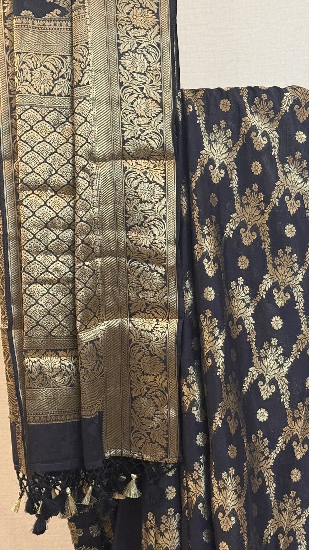 Fluid Grace Light Black Saree Secondary image