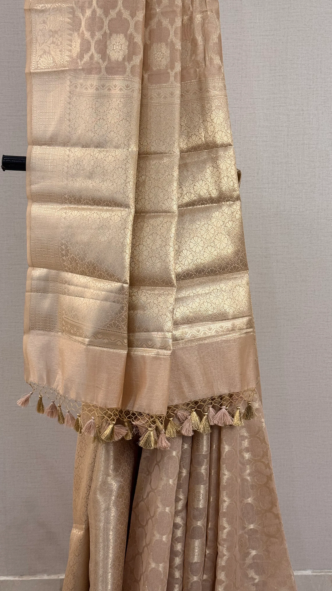 Vanam Gold Festive Saree Secondary image